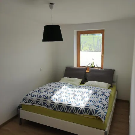 Apartma Slatina Appartamento Smartno ob Paki